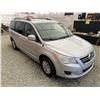 Image 10 : F6B --  2009 VW ROUTAN SE, Silver, 227282 KM