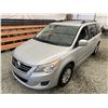Image 4 : F6B --  2009 VW ROUTAN SE, Silver, 227282 KM