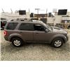 Image 13 : B2 --  2011 FORD ESCAPE XLT , AWD,  Grey, 171755 KM