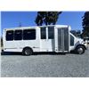 Image 11 : 0B -- 1996 CHAMPION BUS, WHITE, 382,236 KMS "NO RESERVE"