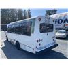 Image 20 : 0B -- 1996 CHAMPION BUS, WHITE, 382,236 KMS "NO RESERVE"