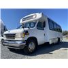 Image 2 : 0B -- 1996 CHAMPION BUS, WHITE, 382,236 KMS "NO RESERVE"