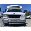 Image 5 : 0B -- 1996 CHAMPION BUS, WHITE, 382,236 KMS "NO RESERVE"