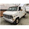 Image 2 : A9 --  1984 GMC VANDURA G1500, White, 247,662 Kms "NO RESERVE"