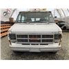 Image 5 : A9 --  1984 GMC VANDURA G1500, White, 247,662 Kms "NO RESERVE"