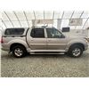 Image 11 : A2 --  2005 FORD EXPLORER SPORT TRAC 4X4, Silver, 233,783 KM   "NO RESERVE" ESTATE