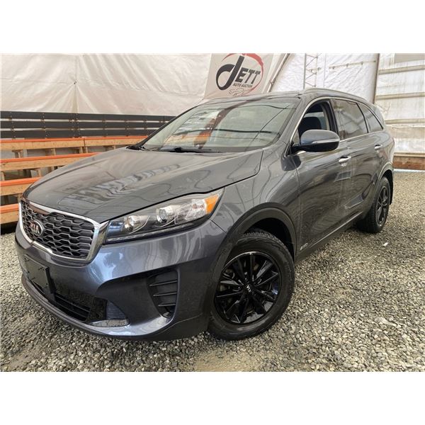 C6A --  2020 KIA SORENTO S AWD, Grey, 146,363 KM