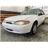 Image 2 : A12A --  1997 FORD ESCORT LX , White, 287,908 KM