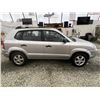 Image 12 : A12I --  2007 HYUNDAI TUCSON GLS, Silver, 236,933 KM "NO RESERVE"