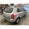 Image 16 : A12I --  2007 HYUNDAI TUCSON GLS, Silver, 236,933 KM "NO RESERVE"