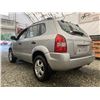 Image 20 : A12I --  2007 HYUNDAI TUCSON GLS, Silver, 236,933 KM "NO RESERVE"
