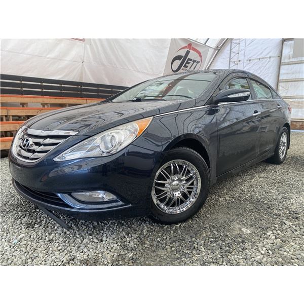 C6L --  2012 HYUNDAI SONATA SE, Blue, 148890 KM