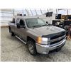Image 10 : F3 --  2007 CHEVROLET SILVERADO 3500 CREW CAB 4X4, Silver, 197,680 KM