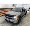 Image 4 : F3 --  2007 CHEVROLET SILVERADO 3500 CREW CAB 4X4, Silver, 197,680 KM