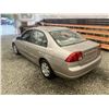 Image 22 : B6 --  2002 HONDA CIVIC, Gold, 121,005 KM