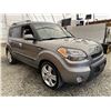 Image 9 : F6C --  2010 KIA SOUL + 4U SUV, SILVER, 129,738 KMS, Silver, 129738 KM