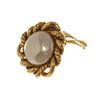 Image 7 : Chanel Gold Round Pearl Chain Earrings