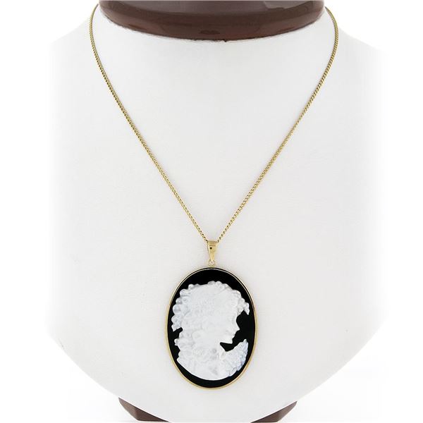 Vintage 14k Yellow Gold Black Onyx Carved Mother Of Pearl Cameo Pendant Necklace