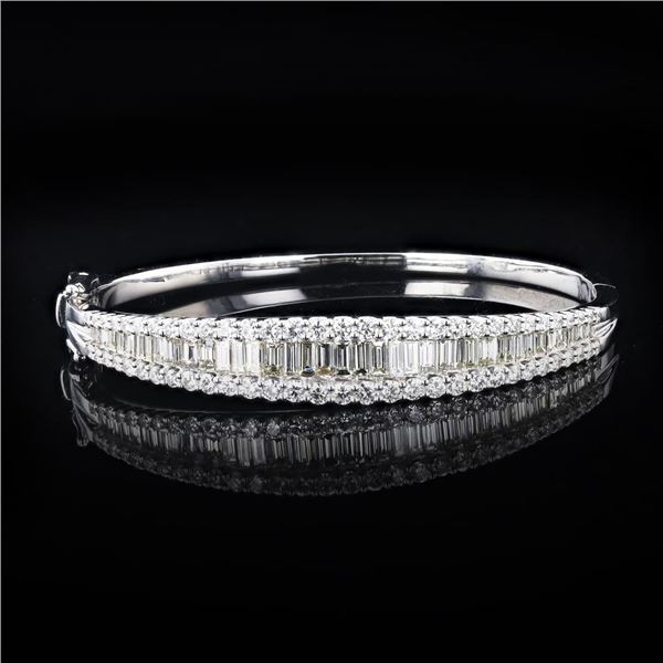 4.82 ctw E - F COLOR VS1 - SI1 CLARITY Diamond 14K White Gold Bangle