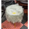 Image 1 : NEW UNPACKED GREENSTELL FAUX FUR OTTOMAN