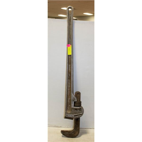 36" PIPE WRENCH
