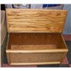 Image 1 : WOODEN TOY BOX