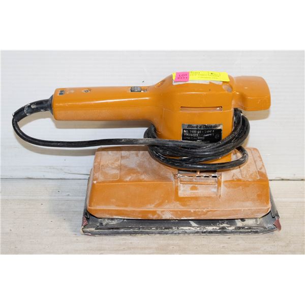 BLACK&DECKER 8" TABLE SANDER