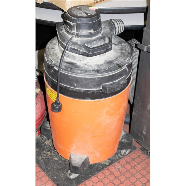 SHOP VAC 13 GALLON