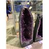 Image 2 : AMETHYST GEODE CATHEDRAL 30.6KG, 25" TALL