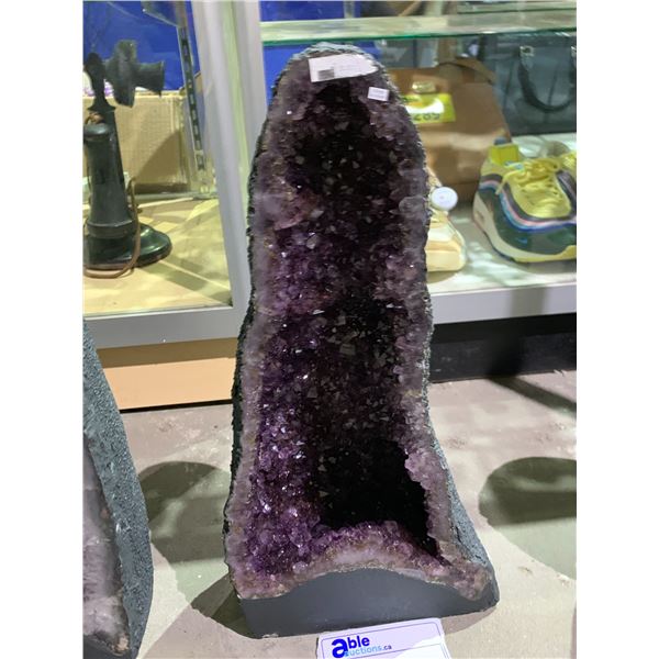 AMETHYST GEODE CATHEDRAL 9.8KG, 18" TALL