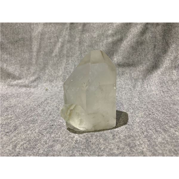 NATURAL CLEAR QUARTZ WITH MOSE FORMATION RETAIL $1,800