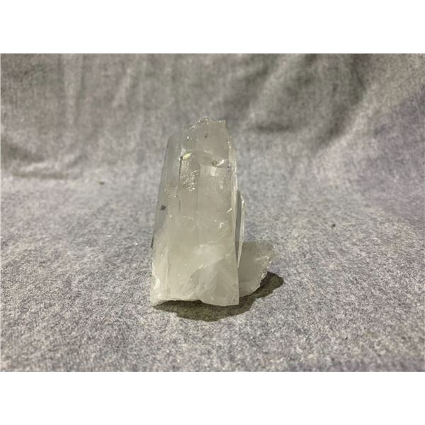 CLEAR QUARTZ CLUSTER RETAIL $369