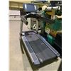 Image 2 : *UNKNOWN WORKING CONDITION* LIFE FITNESS 95T TREADMILL (125V NEMA 5-20 PLUG END)