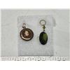 Image 1 : 2 pendants - 1 cameo, 1 green stone
