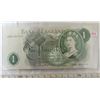 Image 1 : Great Britain 1 Pound. Depicts Queen Elizabeth. VF.