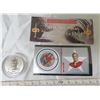 Image 2 : 2001 NHL All-Stars Stamp & Medallion Set depicting Bobby Hull.
