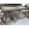 Image 3 : 6 patio chairs and glass top patio coffee table - 40"x20"x16"H