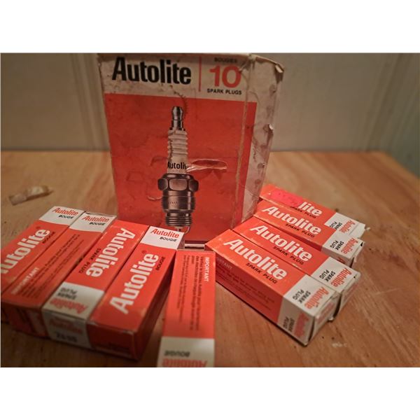 Nine Autolite Alternative Sparkplugs number 2696