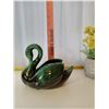 Image 2 : Blue Mountain Pottery - swan