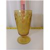 Image 1 : 1 Large gold sundae/soda fountain glass