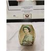 Image 3 : Official Queen Elizabeth photo, plus tin - 17"x21"