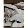 Image 4 : Box of Soapstone pieces