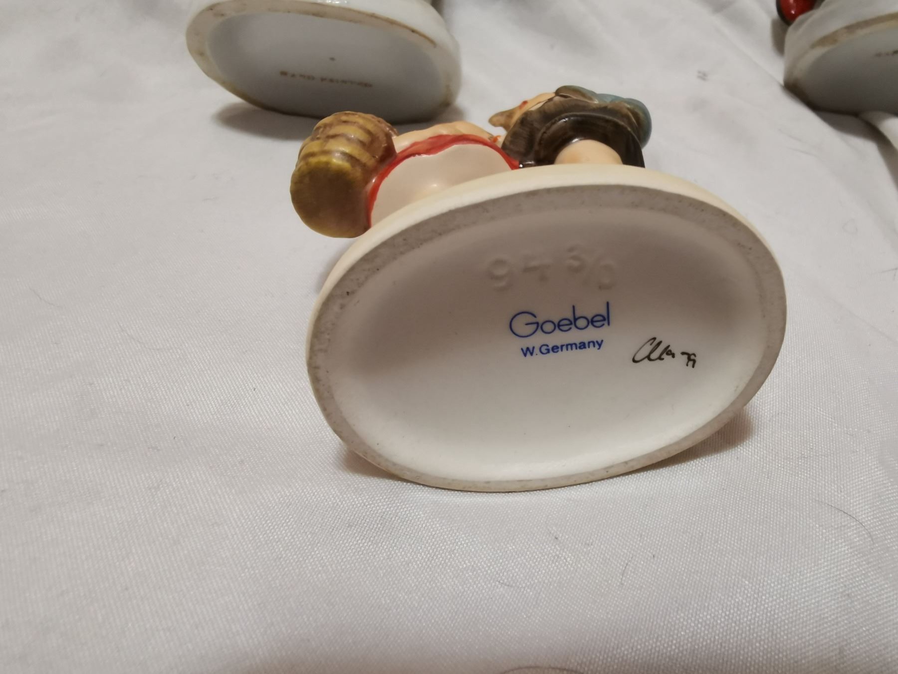 Goebel Ratliff Goebel Germany & 2 other figurines - Schmalz Auctions