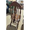 Image 3 : Set of 4, wooden Windsor back chairs - 38"H x 16"W x 19"D