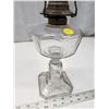 Image 2 : #2 clear glass oil lamp, w/ chimney