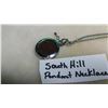 Image 2 : SOUTH HILL, PENDANT NECKLACE