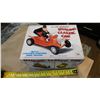 Image 1 : SHAKING CLASSIC CAR, JAPAN, TIN TOY, UNUSED IN BOX