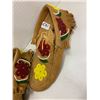 Image 2 : Beaded Moccasins Native handcrafted measures 91/2 toe to heel