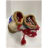 Image 3 : Beaded short muckluks 9 1/2 toe to heel 8" tall Native handcrafted