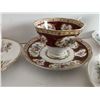 Image 5 : 4 Royal Albert teacups and saucers & 1 other teacup/saucer